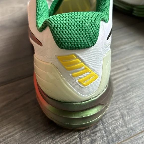 Nike Luner TR1 Oregon ducks player edition